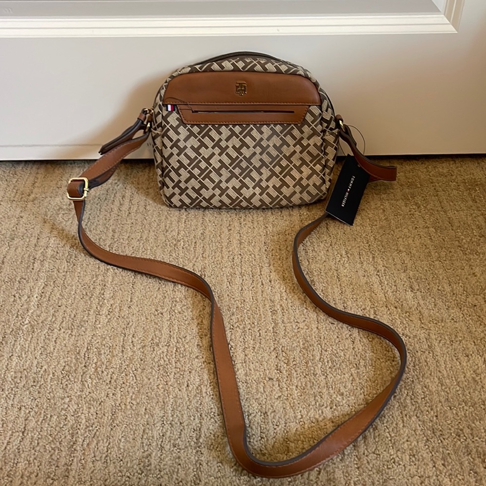Tommy Hilfiger Crossbody Bag